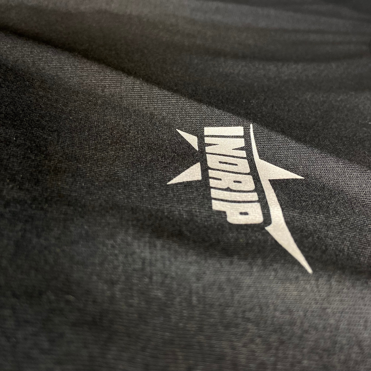 NOIR VOID (BLACK DROP-SHOULDER)