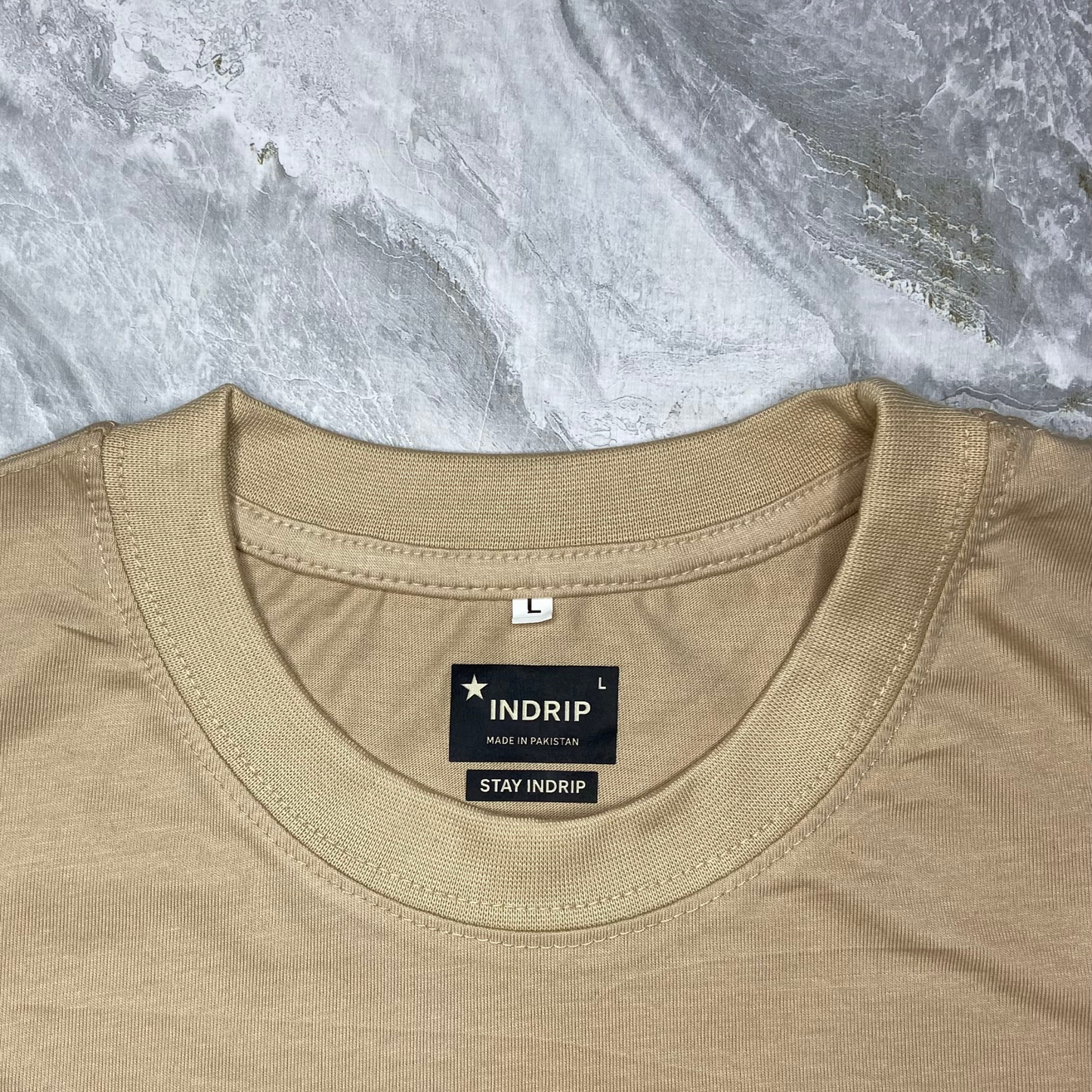 SKINDUST (BEIGE DROP-SHOULDER)